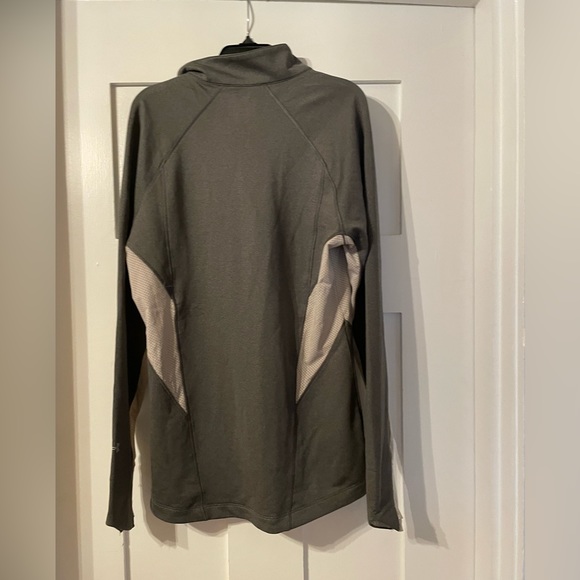 Cougar WSU Track Jacket - Picture 4 of 4